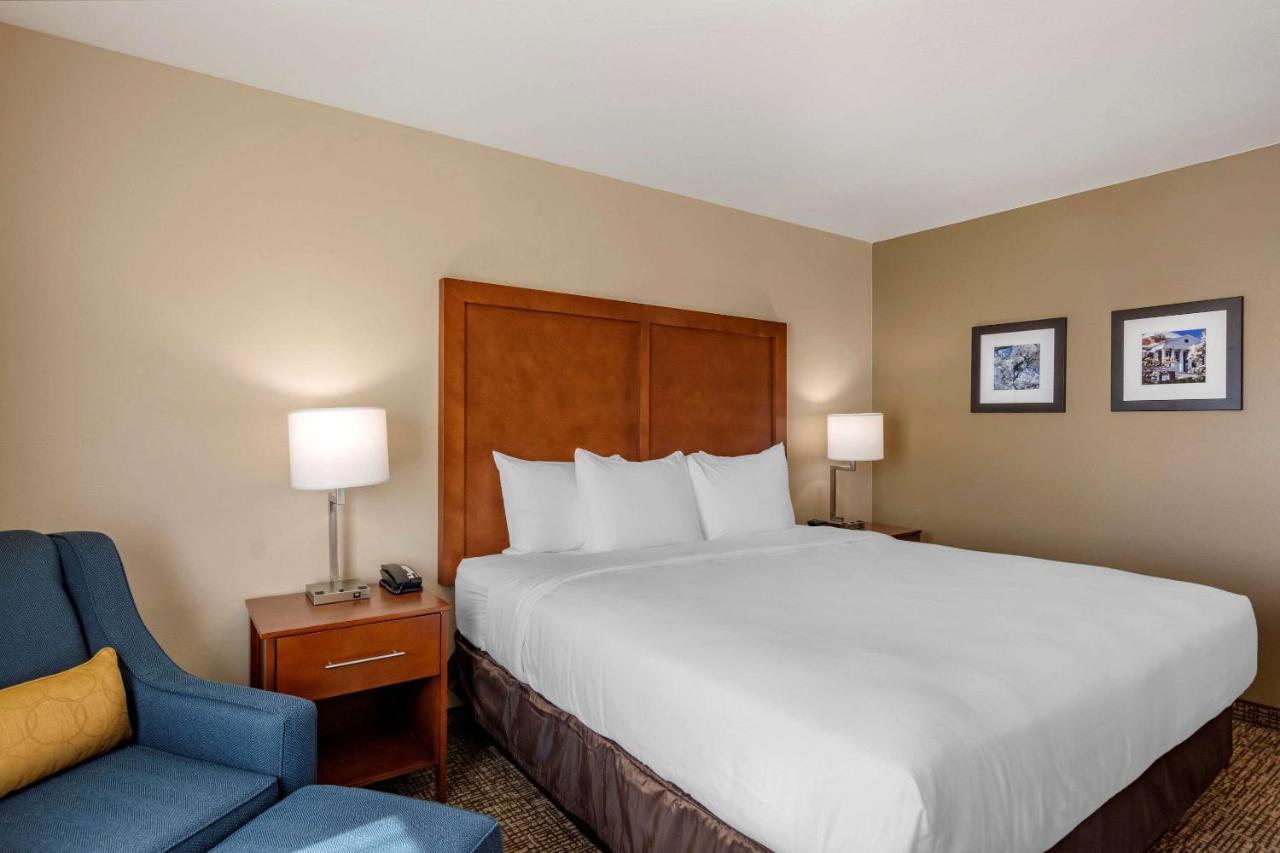 Comfort Inn & Suites Charlottesville Exteriér fotografie