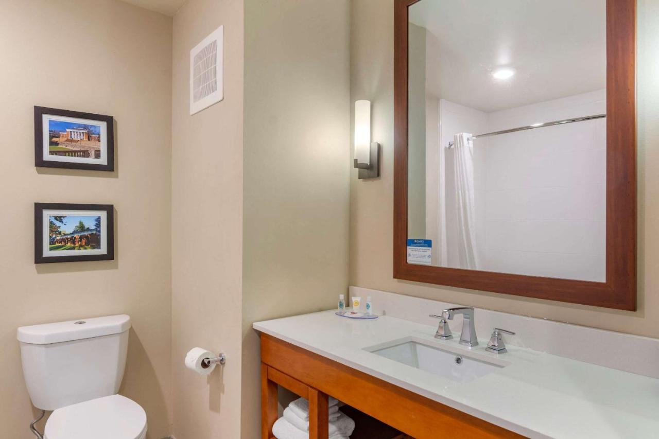 Comfort Inn & Suites Charlottesville Exteriér fotografie